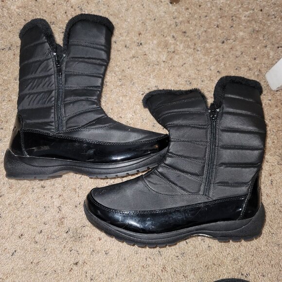 Botas - Picture 3 of 3